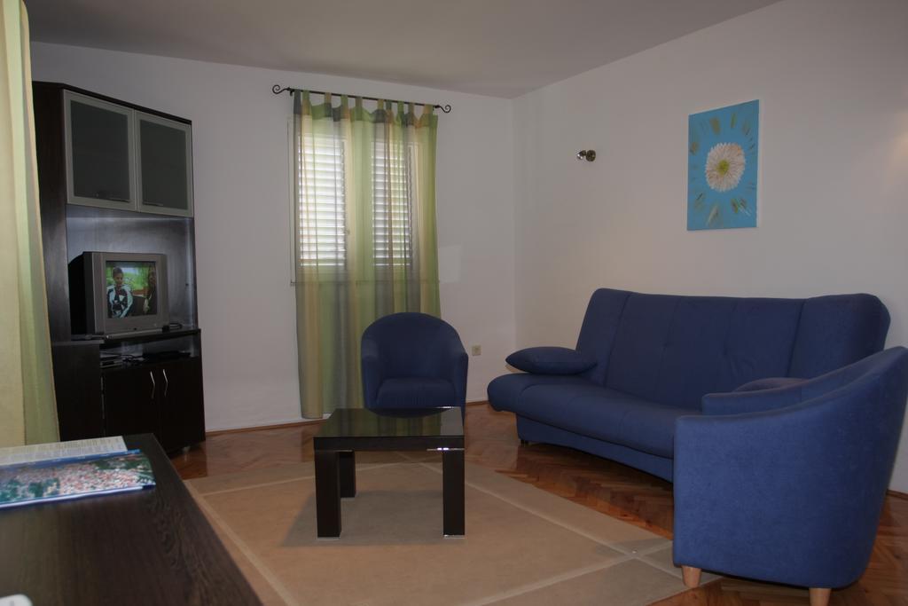 Apartments Ante Makarska Zimmer foto